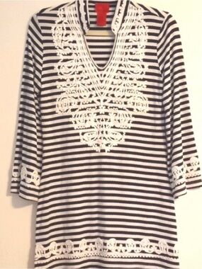 V Cristina Tunic Striped Top with Soutache (Braiding) in Size M